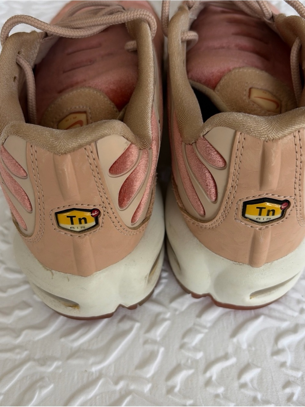 Nike Air Max Plus LX Velvet Dusty Peach Pink Beige AH6788-201 Women's Size 7 - Picture 5 of 9